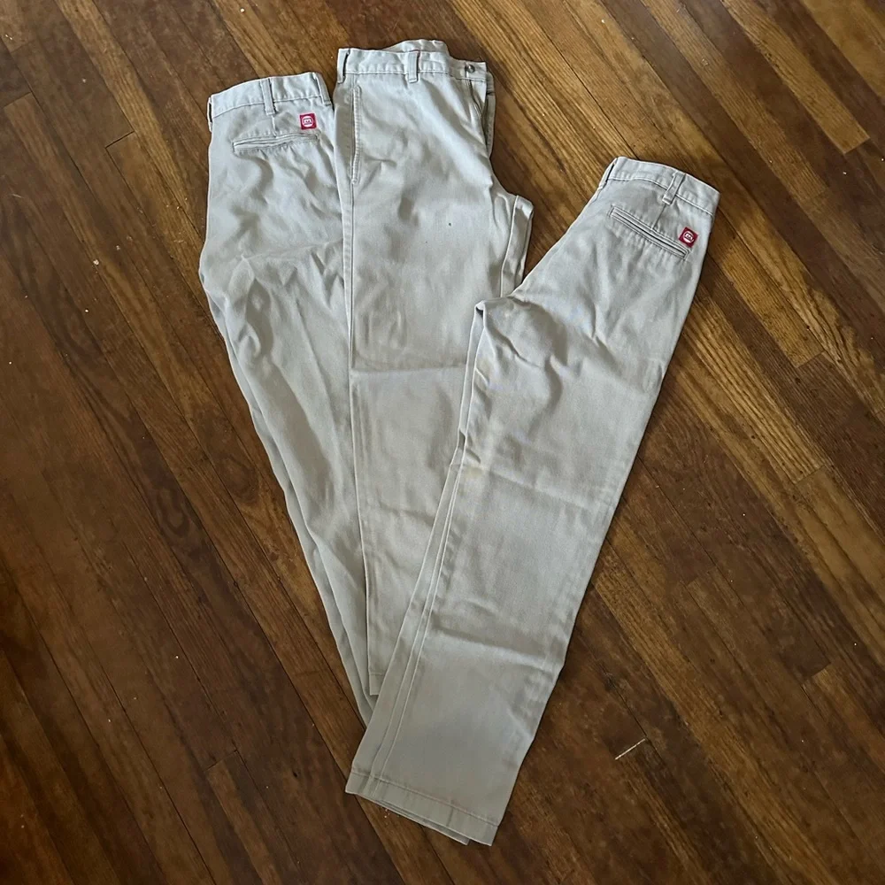Men’s 28 x 30 Mills Uniform Khaki Pants